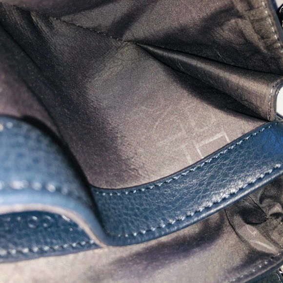 NWT Danielle Nicole Henley Crossbody Chain Handle Bag Navy Blue DN173318 - Picture 12 of 12